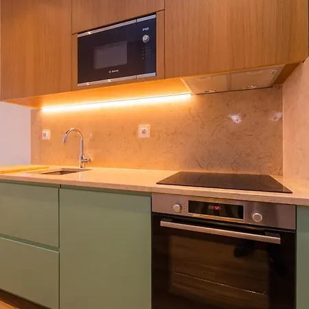 Palace - A Chic Getaway Estoril