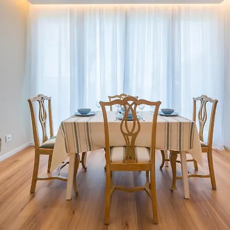 Palace - A Chic Getaway Apartamento *