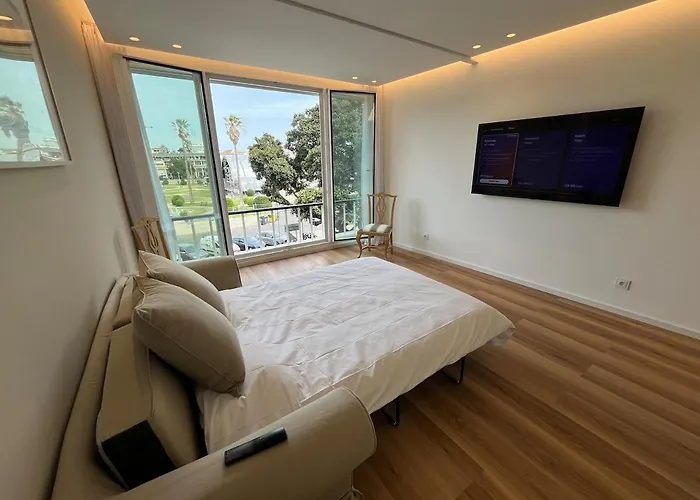 Palace - A Chic Getaway