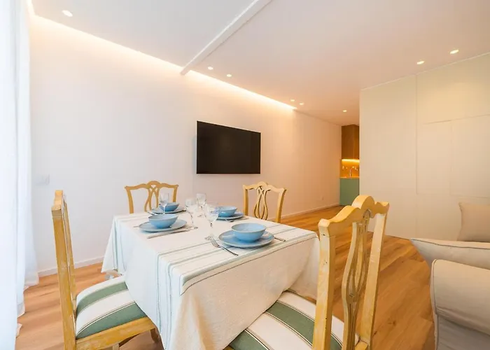 Palace - A Chic Getaway